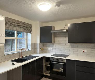 2 bedroom terraced house to rent - Photo 3