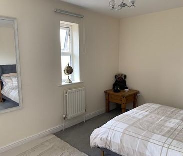 2 bedroom semi-detached house to rent - Photo 2