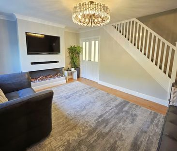 Malvern Close, Ottershaw, Surrey, KT16 - Photo 3