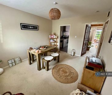 3 bedroom terraced house to rent - Photo 4