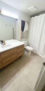2 Bedroom 1 Bathroom Apartment - Photo 4