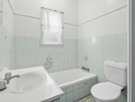 52 Passiefield Street, Liverpool NSW - Photo 4