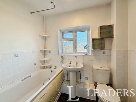 2 bedroom end of terrace to rent Great Brays - Photo 5