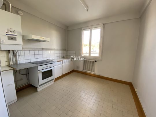 Location Appartement 2 pièces 47m² ST LO 50000 - Photo 1