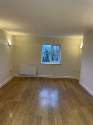 Herons Wharf, Appley Bridge, Wigan, Lancashire, WN6 - Photo 1