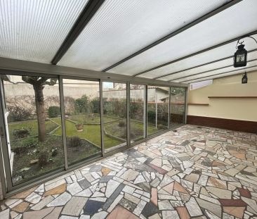 À louer , maison ; 5 chambres avec véranda et jardin, cave . Quarti... - Photo 4