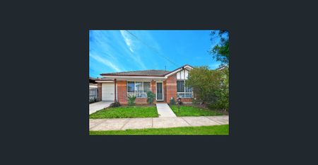 Sought After Location! - Photo 2