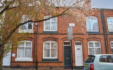 Avenue Road Extension - Photo 4