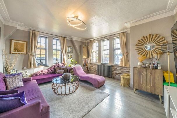 3 bedroom flat to rent - Photo 1