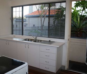 2/22 Boston Street, Clayfield - Photo 5