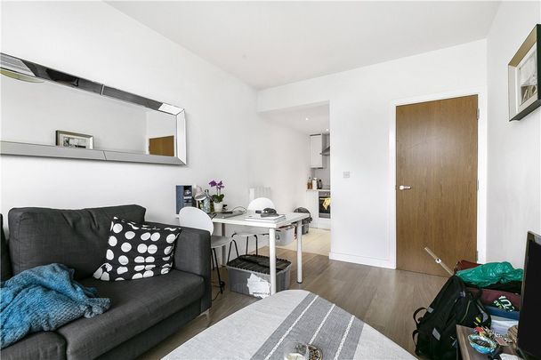 Durnsford Road, London, SW19 8JL - Photo 1