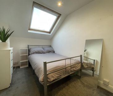 Winston Gardens, Headingley, LS6 3LA, Leeds - Photo 1