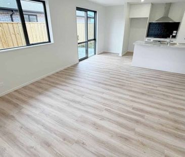 Contemporary Living in Ravenswood - Photo 4