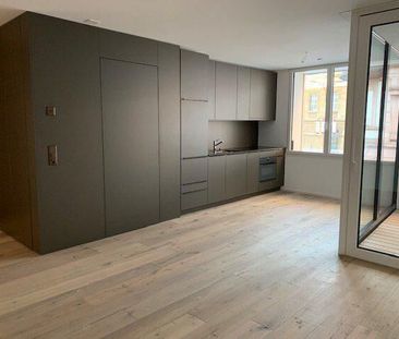 APARTMENT WITH FRAMING - Place de la Gare 4a, 2.5-room apartment - Photo 1