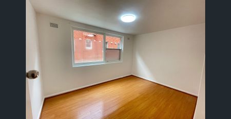 TWO BEDROOMS APARTMENT | 5 MINUTES WALK TO STATION - Photo 5