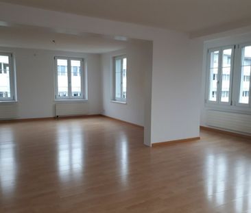Woh­nen über den Dä­chern der Stadt - Photo 3