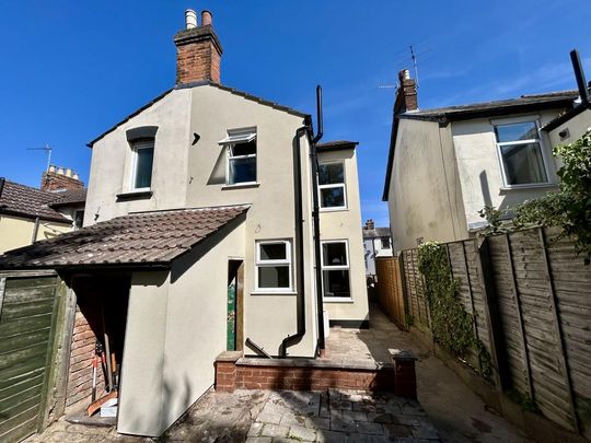 2 bedroom semi-detached house to rent - Photo 1