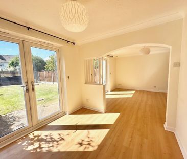 Gloucester Crescent, Chelmsford, CM1 - Photo 6