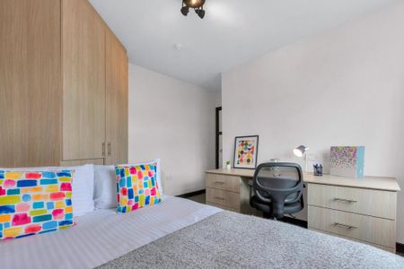 5 bedroom house to rent - Photo 4