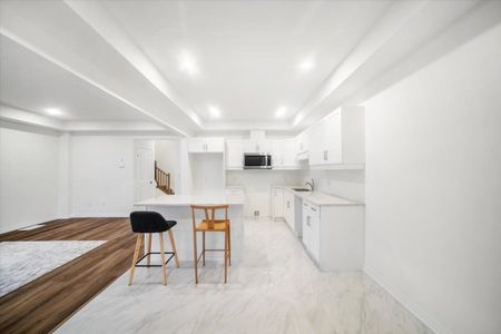 For Lease - 7 Saffron Way, Pelham, Ontario - Photo 4