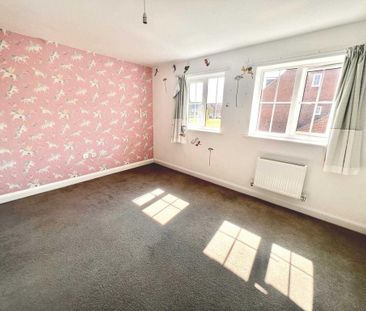 4 bedroom semi-detached house to rent - Photo 2