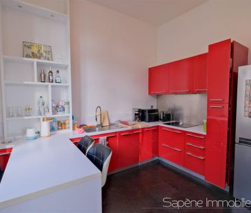 Vaste T4 Centre-ville - Place de la Mairie - Photo 6