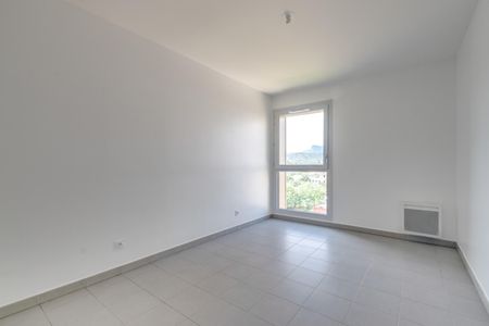 location Appartement F3 DE 64.04m² À NICE - Photo 5