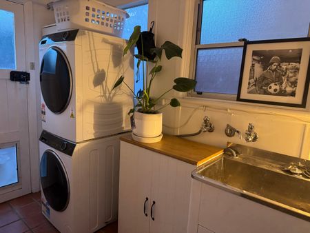 Little Bay - Photo 5