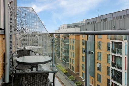 1 bedroom flat to rent - Photo 5