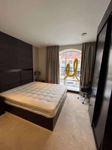 2 Bed Flat, Headrow Residence, LS1 - Photo 4