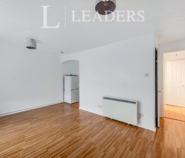 1 bedroom studio to rent Maunsell Park, Station Hill - Photo 5