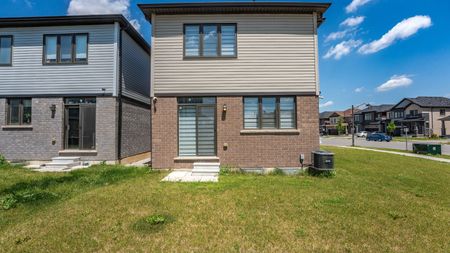 For Lease - 1 Gunn Avenue, Brantford, Ontario - Photo 2