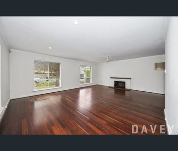 33 Gwenyfred Road, Kensington, WA 6151 - Photo 2