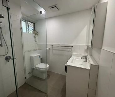 “Spacious Two-Bedroom Unit in Convenient Annerley Location” - Photo 1