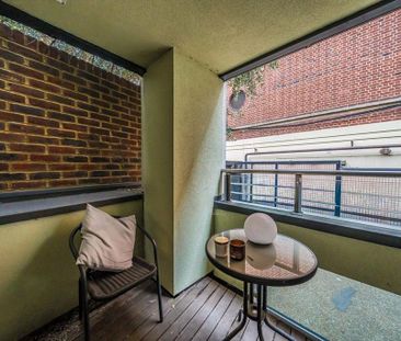 1 bedroom flat to rent - Photo 2