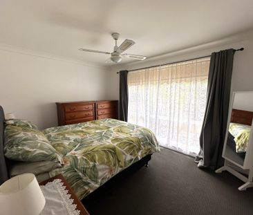 Two Bedroom Villa - Central Location! - Photo 2