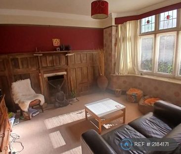 1 bedroom in a house share to rent - Photo 1