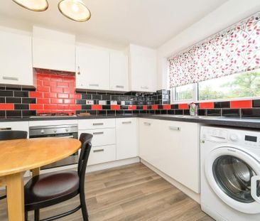 2 Bed Semi-Detached House, Lawnswood Road, M12 - Photo 3