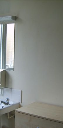 Student Accommodation in Hanley town center, good rates - Photo 2