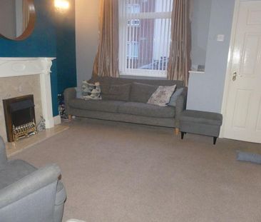 2 bedroom property to rent - Photo 2