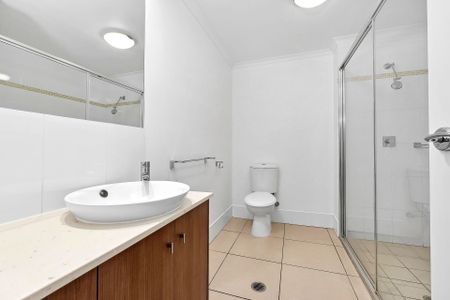 212/2 Oliva Street, - Photo 2