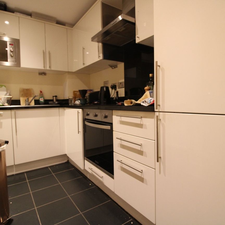 1 Bed Flat, Grant House, SW9 - Photo 1