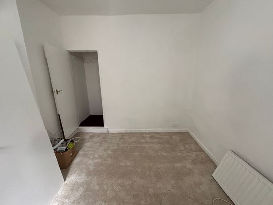 Foleshill Road, Foleshill - Photo 1