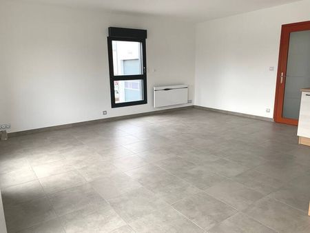 Location appartement t3 à Lachapelle-sous-Aubenas (07200) - Photo 2