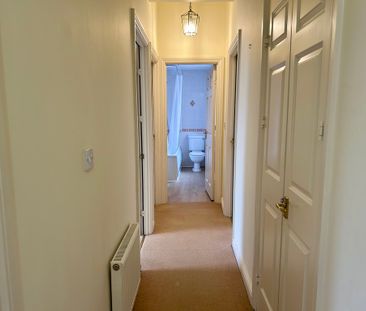 3 bedroom Spacious Three Bedroom Apartment to rent - Photo 5