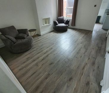 3 Bed Flat, Warwick Road, B11 - Photo 5