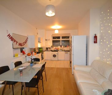 5 bedroom house to rent - Photo 2