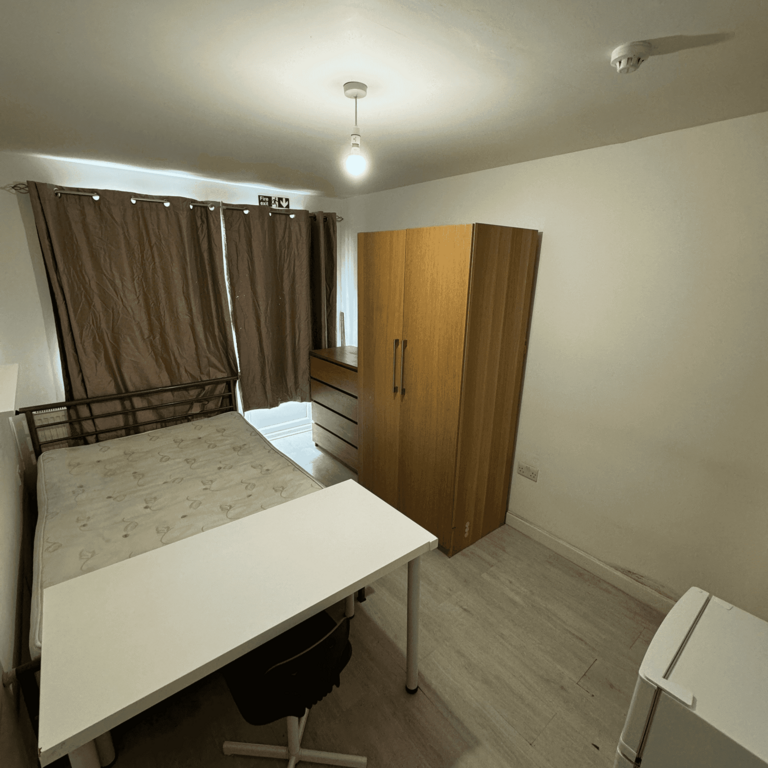 House share to rent - Photo 1