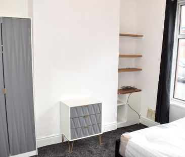 3 bedroom terraced house to rent - Photo 5