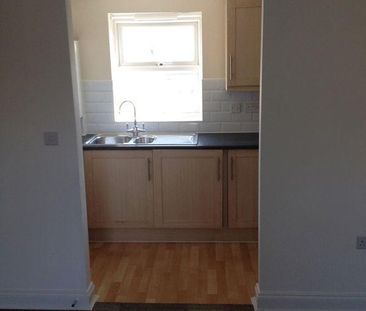 1 Bed Flat, Bartley Court, BS5 - Photo 4